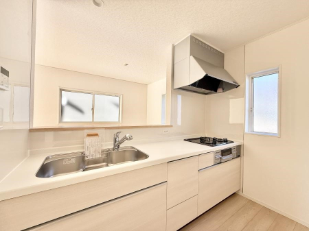 �L�b�`�� �������Ƒ��ƂȂ���A�R�~���j�P�[�V�����̏�