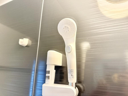 ���̑����� �ݔ����킴�킴�V�����[�����̃��o�[�܂Ŏ��L�΂��K�v���Ȃ��A�ȒP�Ɏ~���ł���