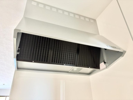 ���̑����� �ݔ����������̏��C����������C��ɗU������A�����I�ɔr�����ł��܂��B