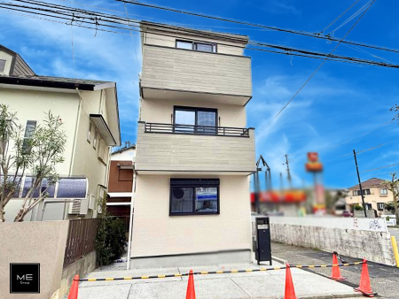 nOώʐ^ OρV炵n܂ꏊŁAƑJ[߂