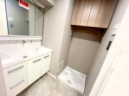 ʑEʏ 邢ʏ͖̎yłႢł