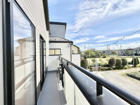 �o���R�j�[ ������ �G�߂̈ڂ낢����������J���I�ȋ�Ԃł�