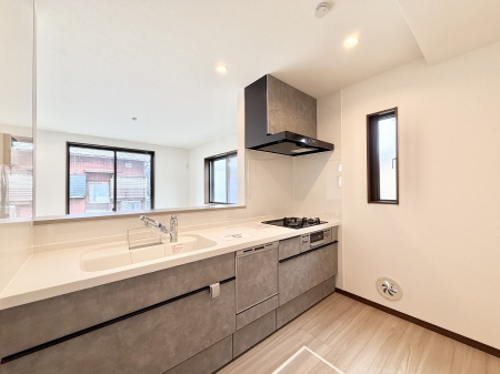 �L�b�`�� ���邳�ƊJ���������Ղ�ȃL�b�`���I  