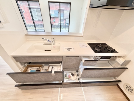 �L�b�`�� ���[�͖L�x�ȃV�X�e���L�b�`���ł��I