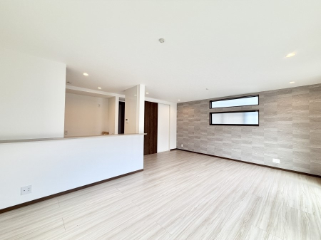 ���̑����� ���났�ƏΊ炪�W�܂�A�S���܂郊�r���O