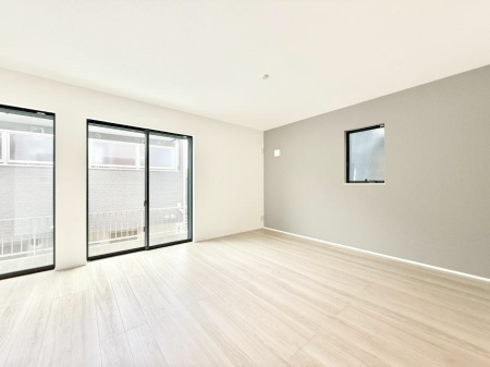 ���̑����� �������z�������˂����ޖ��邢LDK�͉Ƒ��ł̂�т芰���܂���  