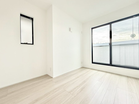 ���̑����� �������傫�ȑ��͊J����������A���邳�ʕ��o�b�`���ł�