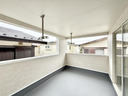 �o���R�j�[ �������V����C�ɂ������󕨂�������C���i�[�o���R�j�[�I  