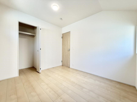 �q������ �������v���C�x�[�g��ԂƂ��ĐÂ��ŗ�������������񋟂��Ă���܂�