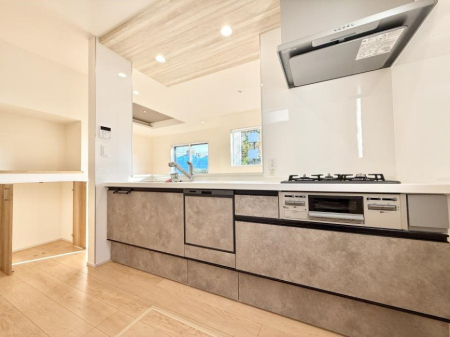 �L�b�`�� �����������������Ɗy�����Ȃ�A���K�ȃL�b�`�����