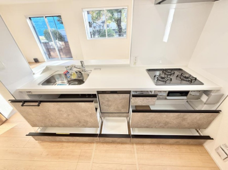 �L�b�`�� �������Ƒ��ƂȂ���A�R�~���j�P�[�V�����̏�