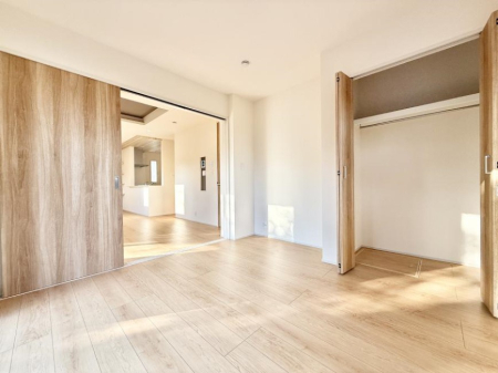 �q������ �������Ƌ�⃌�C�A�E�g�����R�ɔz�u�ł��邽�ߎg�����肪�ǂ����K�ɉ߂����܂�