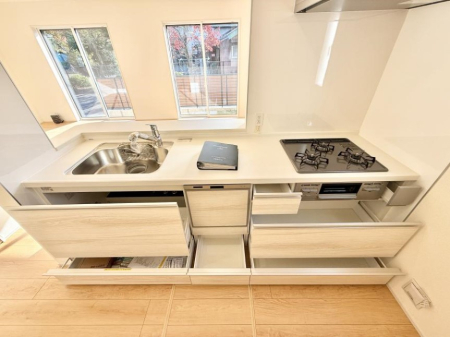 �L�b�`�� �������A�C�f�A�L����A�N���G�C�e�B�u�ȗ������