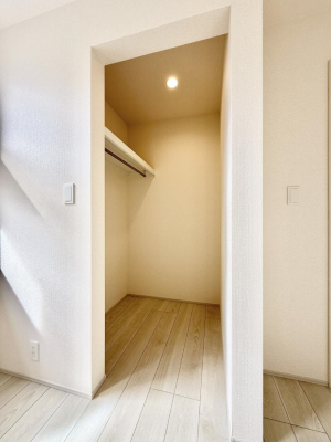 ���[ ����