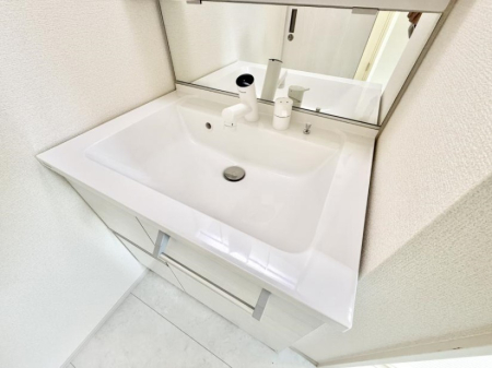 ���̑����� �ݔ����ׂ��������܂Ő􂢂₷���֗��ȃn���h�V�����[�t��