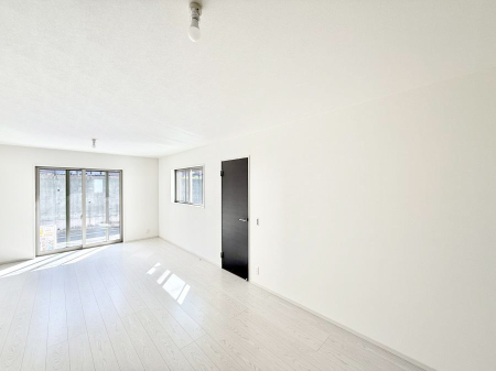 ���r���O ���������R�̌����������݁A���邢��Ԃ��L����܂�