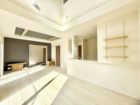 ���r���O ���������R�Ɖ�b�����܂��A�S�n�悢�ЂƂƂ�