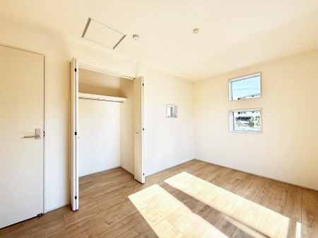 �q������ �������Ƌ�⃌�C�A�E�g�����R�ɔz�u�ł��邽�ߎg�����肪�ǂ����K�ɉ߂����܂�