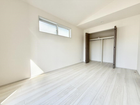 �q������ �L�x�Ȏ��[�X�y�[�X�I  