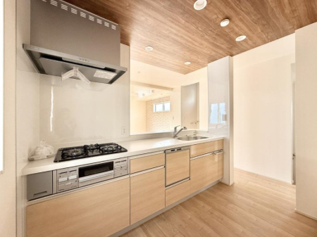 �L�b�`�� �������V���v���Ŕ������S�n�悢���Ԃ𐶂ރL�b�`�����