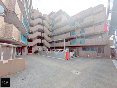 nOώʐ^ OρV炵n܂ꏊŁAƑJ[߂