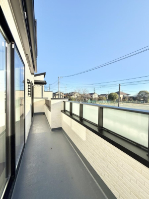 �o���R�j�[ ������ �G�߂̈ڂ낢����������J���I�ȋ�Ԃł�