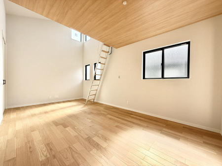 ���r���O �����������������Ɠ��ʂɂ���A�e���̋��