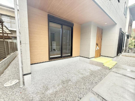  �O�ρ������̒��Ԃ����K��