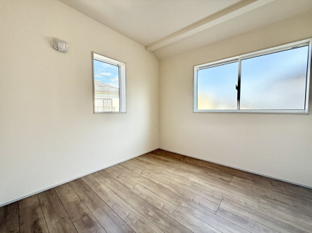 ���̑����� ������2�ʍ̌��Ŗ��邢�����I