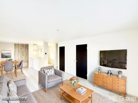 ���r���O �������������ꂽ�C���e���A���f����A�X�^�C���b�V���ȋ��