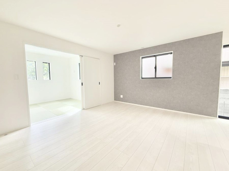 rO 났ƏΊ炪W܂AS܂郊rO