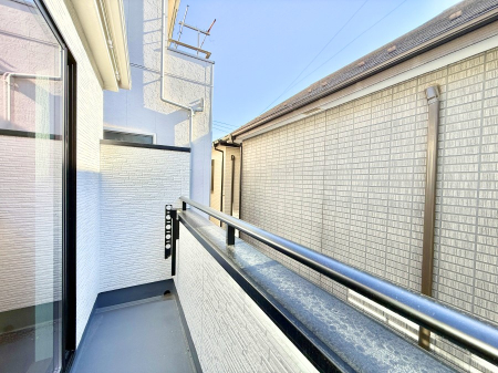 �o���R�j�[ ������ �G�߂̈ڂ낢����������J���I�ȋ�Ԃł�