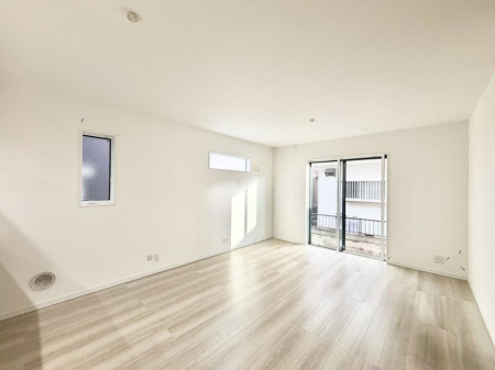 ���̑����� �������Ƌ��u���Ă��������߂�����L���̃��r���O  