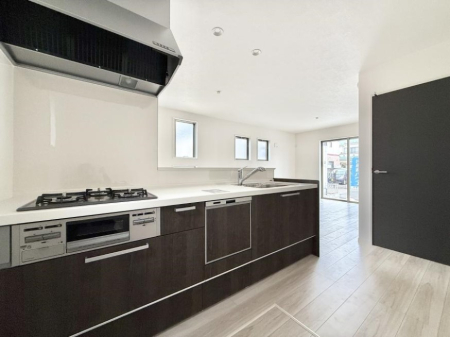 �L�b�`�� �����������������Ɗy�����Ȃ�A���K�ȃL�b�`�����