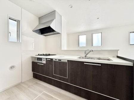 �L�b�`�� ��������b���[�܂�ΖʃL�b�`���I�Ƒ��Ƃ̉�b���͂��݂܂��I  