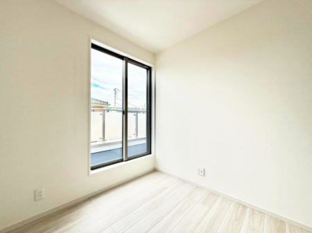 �q������ �������v���C�x�[�g��ԂƂ��ĐÂ��ŗ�������������񋟂��Ă���܂�