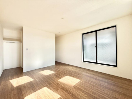 �q������ �������v���C�x�[�g��ԂƂ��ĐÂ��ŗ�������������񋟂��Ă���܂�