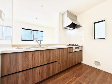 �L�b�`�� ���������y���݂ƐH�ׂ�K����͂���L�b�`��