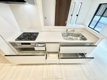 �L�b�`�� �������Ƒ����J��[�߂�A������̂���L�b�`��