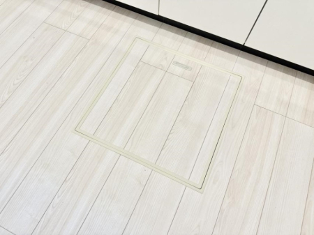 ���̑����� �ݔ����B�ꂽ���[�X�y�[�X�ŉƑS�̂��X�b�L��