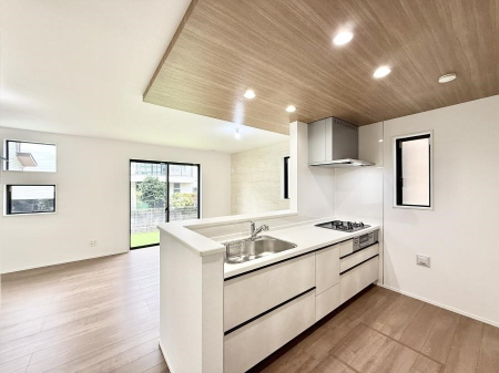 Lb` b[܂ΖʃLb`IƑƂ̉b݂͂܂  