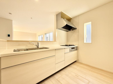 �L�b�`�� �������Ƒ��ƂȂ���A�R�~���j�P�[�V�����̏�