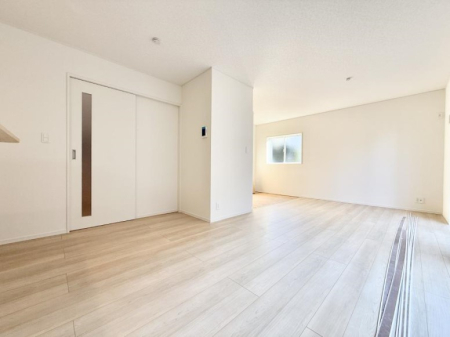 ���̑����� �������Ƌ��u���Ă��������߂�����L���̃��r���O  