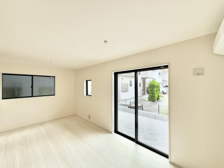 ���r���O ���������C�ɓ���̏ꏊ�ŁA�̂�т�Ƃ������Ԃ�