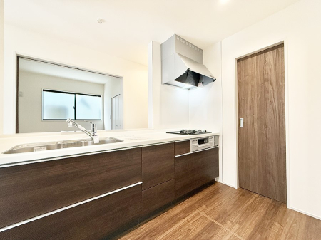 �L�b�`�� ���������y���݂ƐH�ׂ�K����͂���L�b�`��