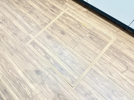 ���̑����� �ݔ����B�ꂽ���[�X�y�[�X�ŉƑS�̂��X�b�L��