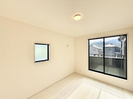 �q������ �������v���C�x�[�g��ԂƂ��ĐÂ��ŗ�������������񋟂��Ă���܂�