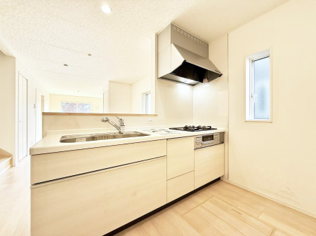 �L�b�`�� ���������y���݂ƐH�ׂ�K����͂���L�b�`��