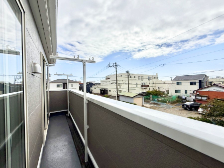 �o���R�j�[ ������ �G�߂̈ڂ낢����������J���I�ȋ�Ԃł�