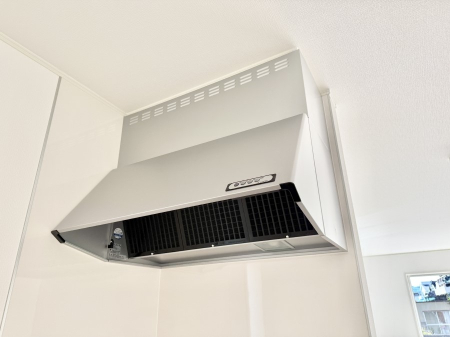 ���̑����� �ݔ����������̏��C����������C��ɗU������A�����I�ɔr�����ł��܂��B